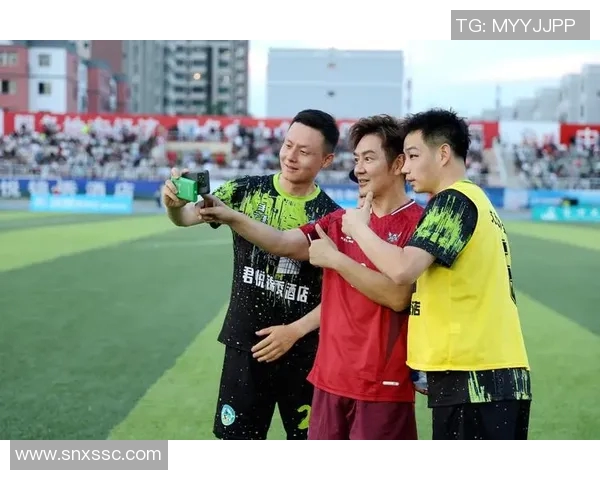 香港足球明星的故事与成就：他们如何在绿茵场上闪耀光芒